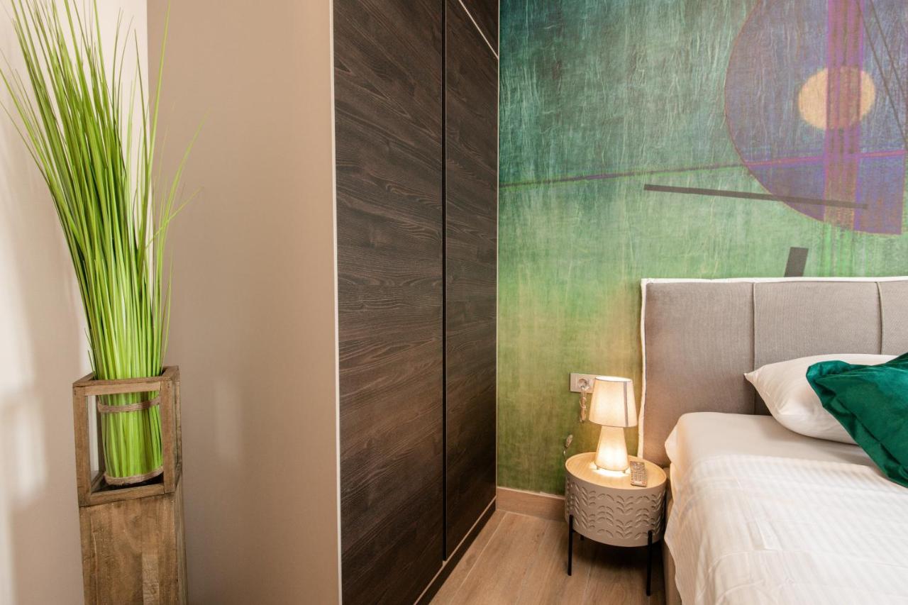 Deluxe Apartments & Rooms Revis Rijeka Luaran gambar