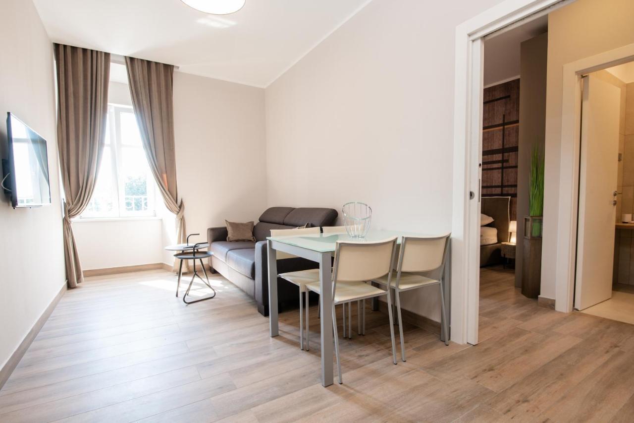 Deluxe Apartments & Rooms Revis Rijeka Luaran gambar