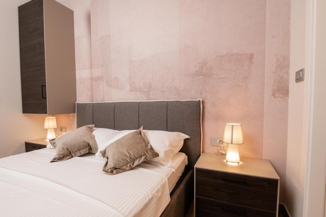 Deluxe Apartments & Rooms Revis Rijeka Luaran gambar